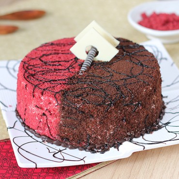 Twisty Chocolatey Red Velvet Cake